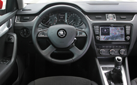 ŠKODA OCTAVIA – автомобиль вне времени!