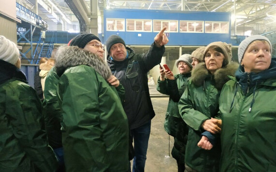 Тюменские «Бабушки особого назначения» изучают систему обращения с отходами