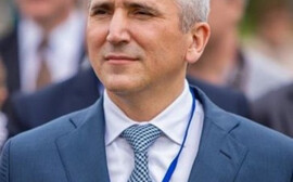 Губернатор Александр Моор провел заседание областной антикоррупционной комиссии