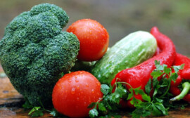 Моор доложил о снижении цен на продукты в Тюменской области