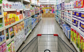 В Тюменской области жители купили продукты в розницу на 206 млрд рублей