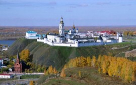 Владимир Якушев проконтролировал исполнение поручений по Тобольску