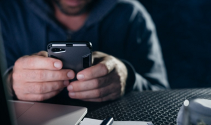 ВТБ: мошенники усовершенствовали схему с NFC-клонами карт