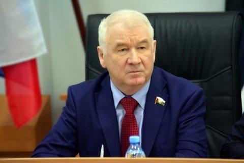 Председатель Тюменской областной Думы Сергей Корепанов провёл совещание с депутатами